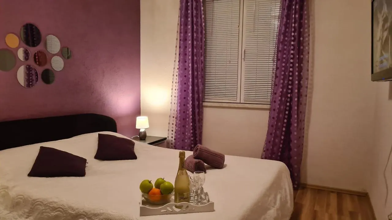 Villa Bubica- Cozy Holiday Home In Rural Area With Pool Stankovci  Croácia